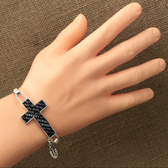 🍀CLOSEOUT🍀 Serenity Prayer Hook Bangle Bracelet - Picture 2 of 3